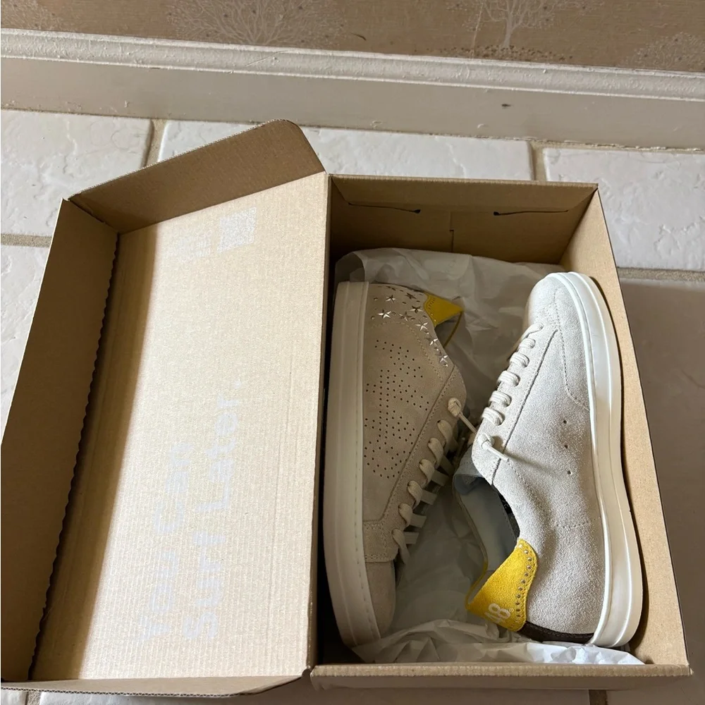 P448 Beige Suede Low-Top Sneakers with Yellow Heel - Picture 6 of 8
